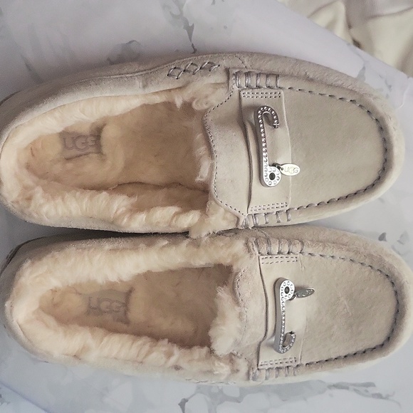UGG AUSTRALIA Moccasin Slippers Shoes - Picture 2 of 11